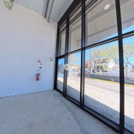 Negócio para Venda em Arcozelo