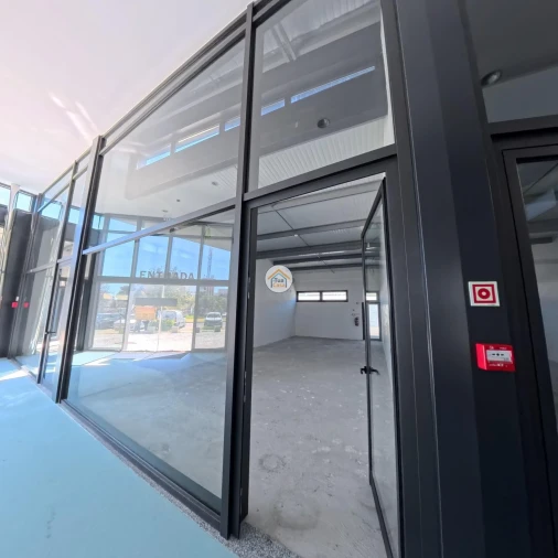 Negócio para Venda em Arcozelo Foto 10