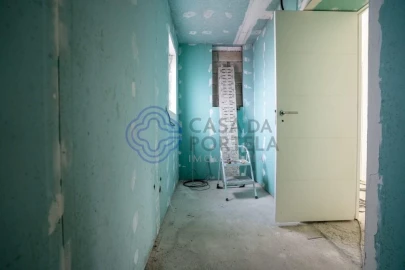 Moradia T4 para Venda em Frazão Arreigada