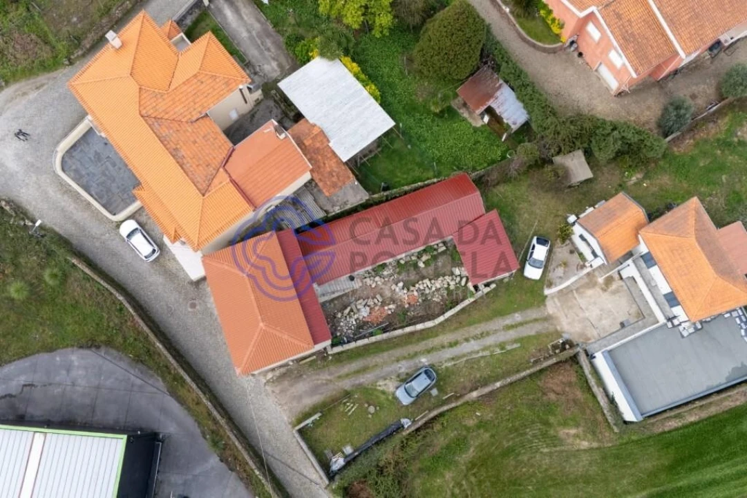 Moradia T4 para Venda em Frazão Arreigada Foto 17