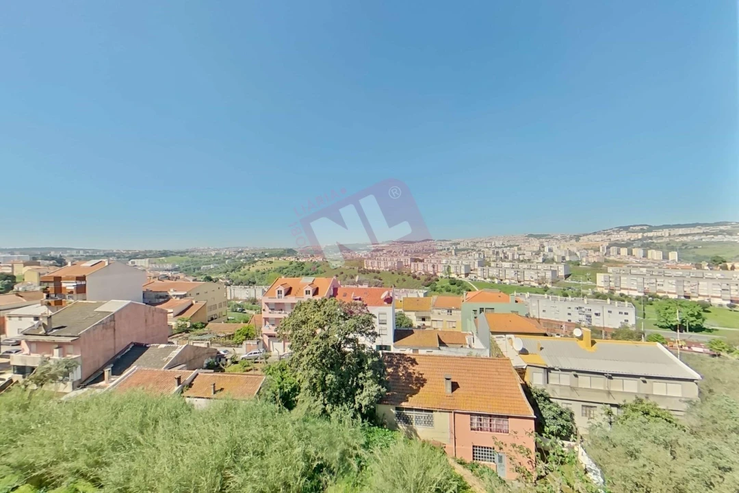 Apartamento T2 para Arrendamento em Santa Clara Foto 24