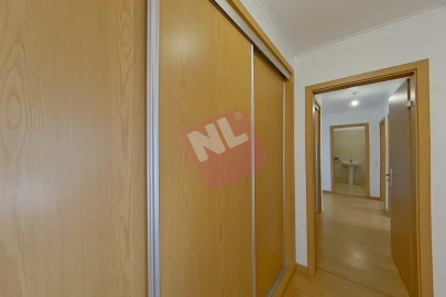 Apartamento T2 para Arrendamento em Santa Clara