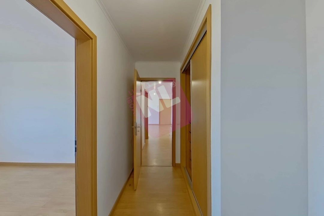 Apartamento T2 para Arrendamento em Santa Clara Foto 10