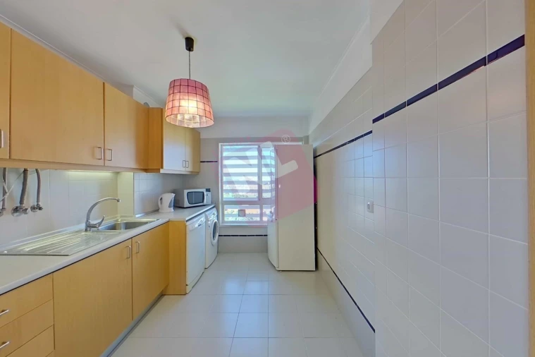 Apartamento T2 para Arrendamento em Santa Clara Foto 5