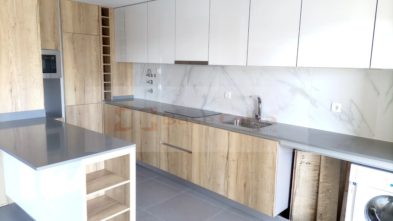 Apartamento T3 para Venda em Corroios Foto 4