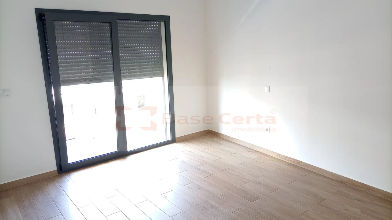 Apartamento T3 para Venda em Corroios Foto 18