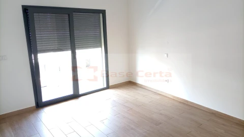 Apartamento T3 para Venda em Corroios