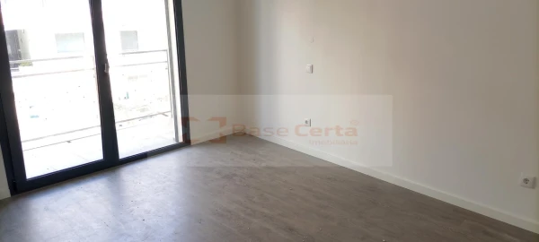 Apartamento T3 para Venda em Corroios