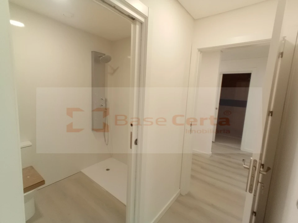 Apartamento T3 para Venda em Vialonga Foto 23