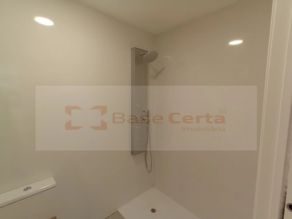 Apartamento T3 para Venda em Vialonga Foto 25