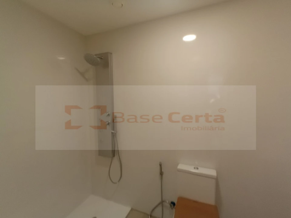 Apartamento T3 para Venda em Vialonga Foto 28