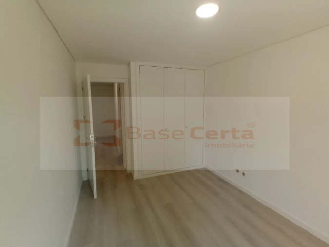 Apartamento T3 para Venda em Vialonga Foto 16