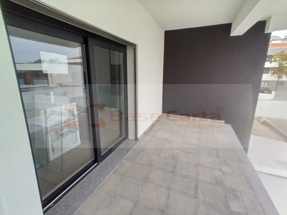 Moradia T4 para Venda em Corroios Foto 38