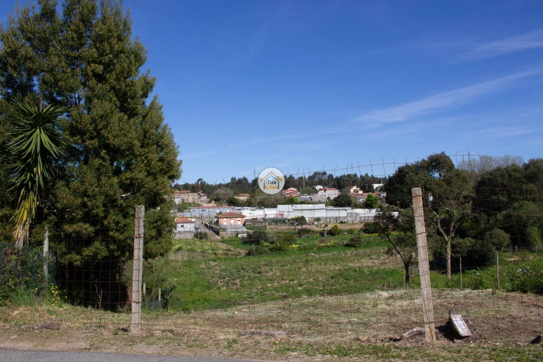 Terreno para Venda em Mafamude e Vilar do Paraíso Foto 2