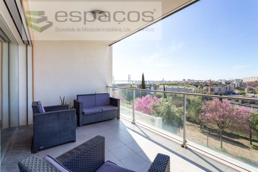 Apartamento T4 para Venda em Santa Iria de Azoia, São João da Talha e Bobadela Foto 7