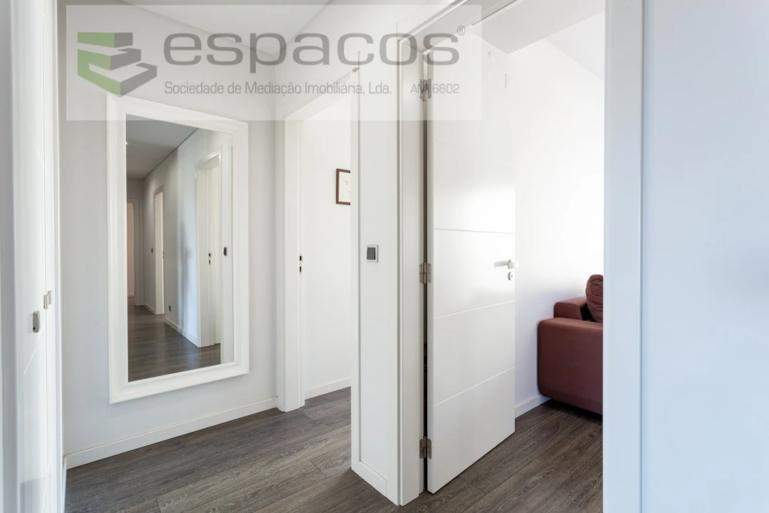 Apartamento T4 para Venda em Santa Iria de Azoia, São João da Talha e Bobadela Foto 25