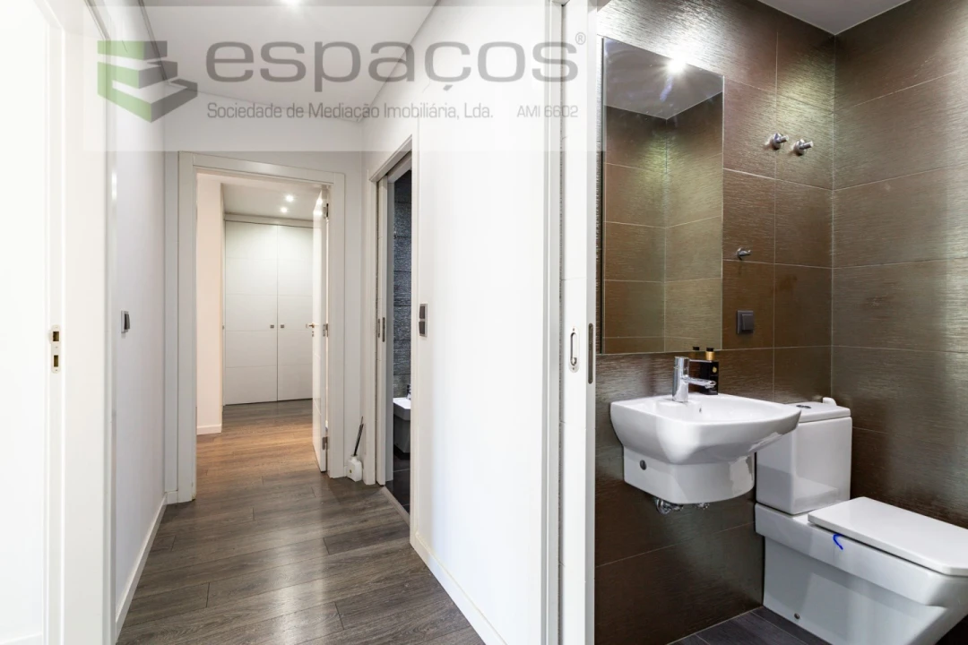 Apartamento T4 para Venda em Santa Iria de Azoia, São João da Talha e Bobadela Foto 27