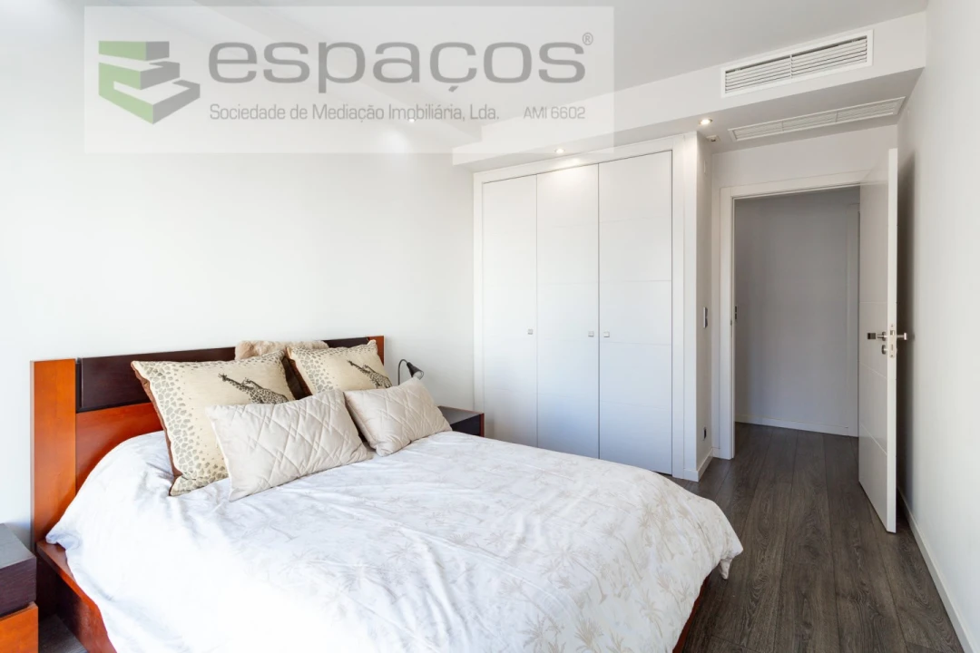 Apartamento T4 para Venda em Santa Iria de Azoia, São João da Talha e Bobadela Foto 36