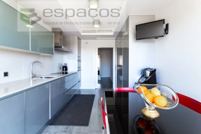 Apartamento T4 para Venda em Santa Iria de Azoia, São João da Talha e Bobadela