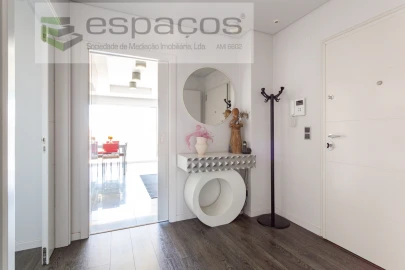 Apartamento T4 para Venda em Santa Iria de Azoia, São João da Talha e Bobadela