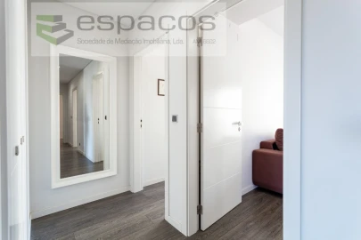 Apartamento T4 para Venda em Santa Iria de Azoia, São João da Talha e Bobadela