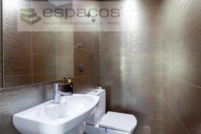 Apartamento T4 para Venda em Santa Iria de Azoia, São João da Talha e Bobadela