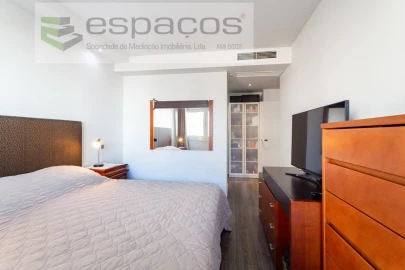 Apartamento T4 para Venda em Santa Iria de Azoia, São João da Talha e Bobadela