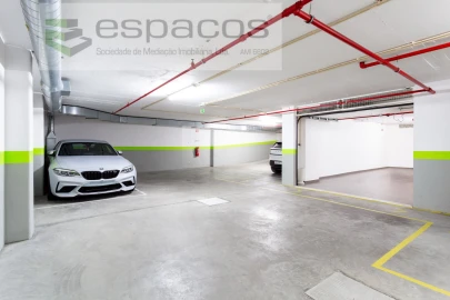 Apartamento T4 para Venda em Santa Iria de Azoia, São João da Talha e Bobadela