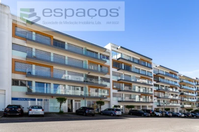 Apartamento T4 para Venda em Santa Iria de Azoia, São João da Talha e Bobadela