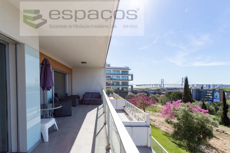 Apartamento T4 para Venda em Santa Iria de Azoia, São João da Talha e Bobadela Foto 6