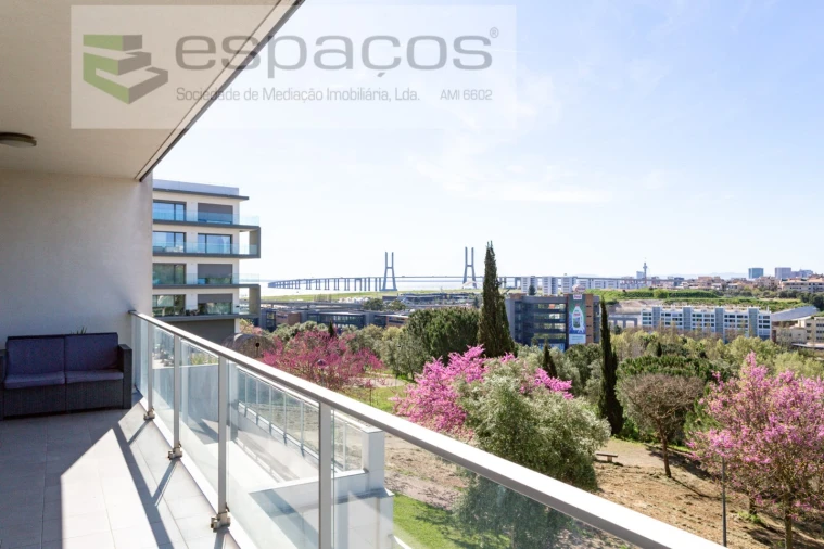 Apartamento T4 para Venda em Santa Iria de Azoia, São João da Talha e Bobadela Foto 3