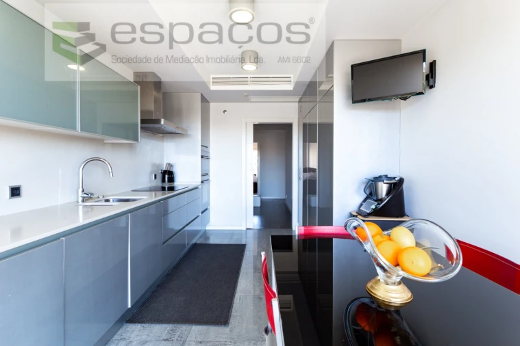 Apartamento T4 para Venda em Santa Iria de Azoia, São João da Talha e Bobadela Foto 15