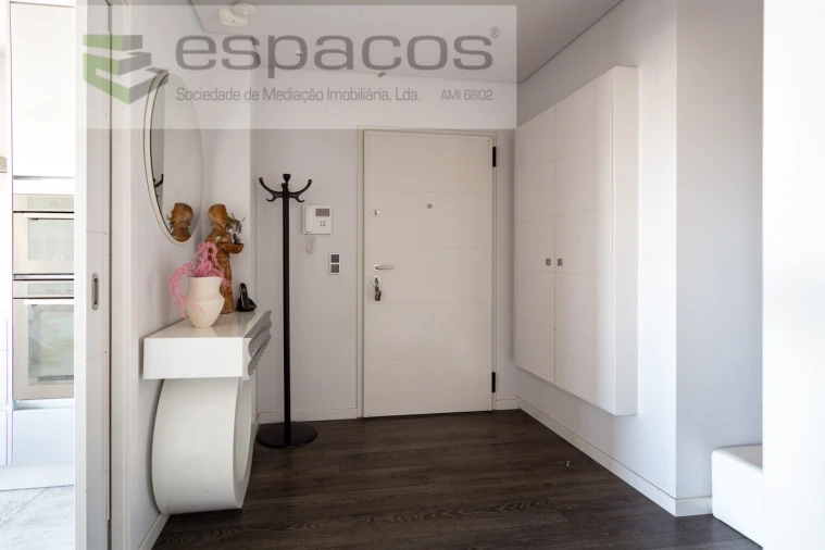 Apartamento T4 para Venda em Santa Iria de Azoia, São João da Talha e Bobadela Foto 17