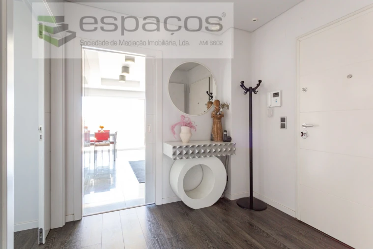 Apartamento T4 para Venda em Santa Iria de Azoia, São João da Talha e Bobadela Foto 18