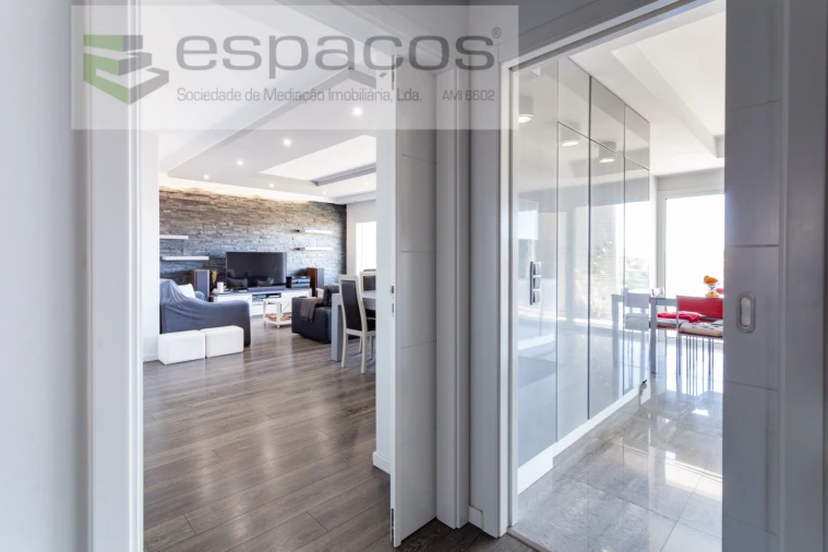 Apartamento T4 para Venda em Santa Iria de Azoia, São João da Talha e Bobadela Foto 20