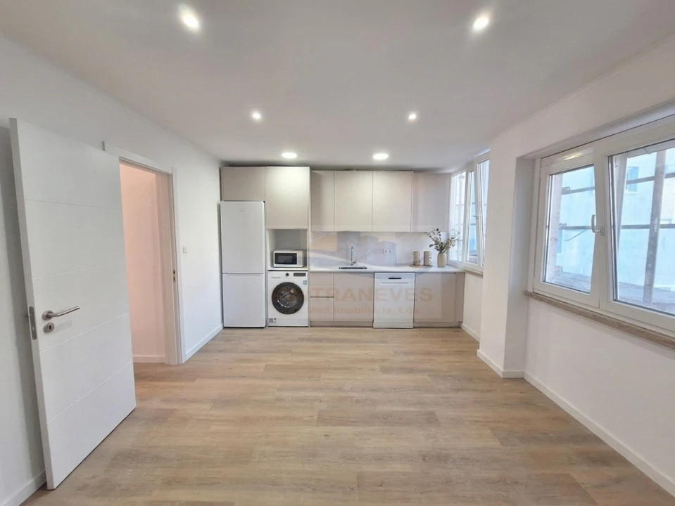 Apartamento T2 para Venda em Falagueira-Venda Nova Foto 1