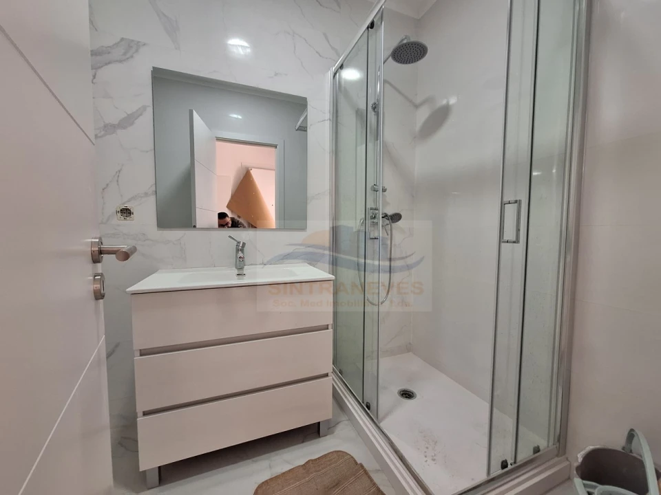 Apartamento T2 para Venda em Falagueira-Venda Nova Foto 8