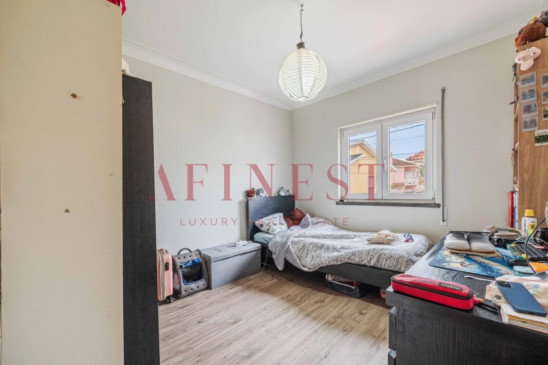 Apartamento T2 para Venda em Carcavelos e Parede Foto 29