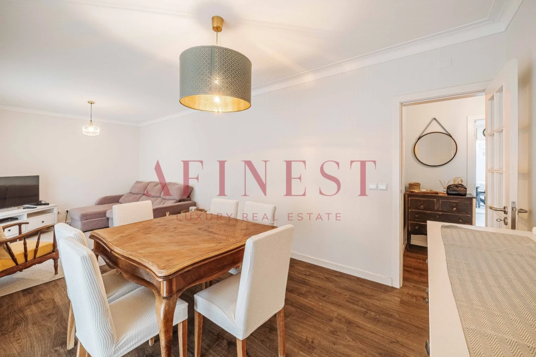 Apartamento T2 para Venda em Carcavelos e Parede Foto 6