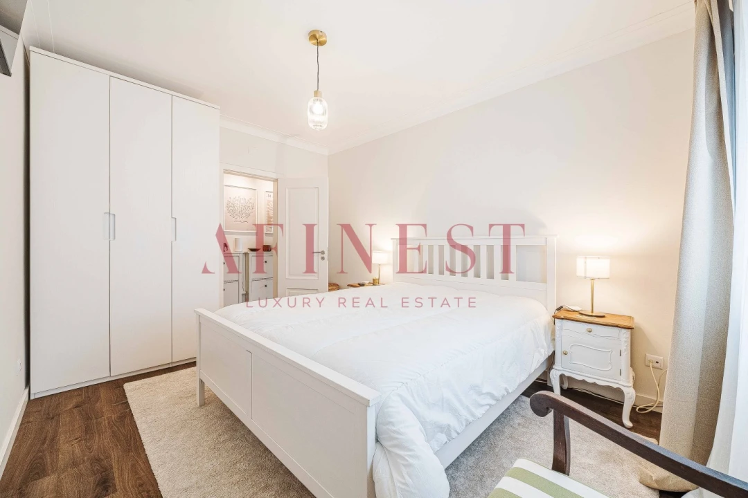 Apartamento T2 para Venda em Carcavelos e Parede Foto 32