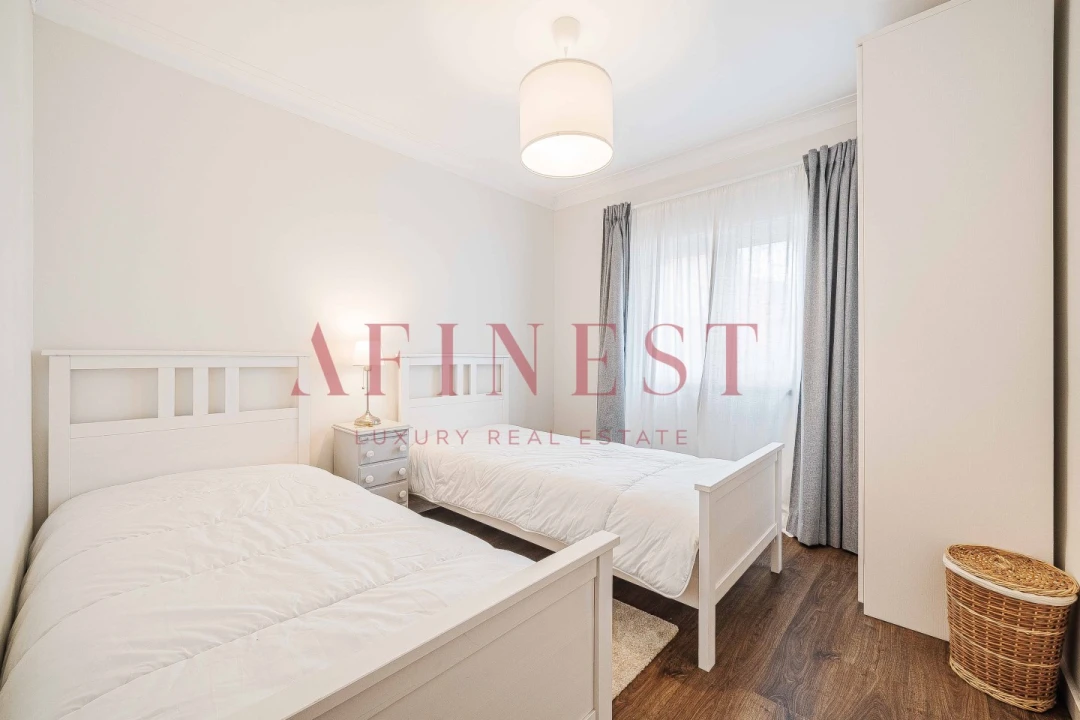 Apartamento T2 para Venda em Carcavelos e Parede Foto 34