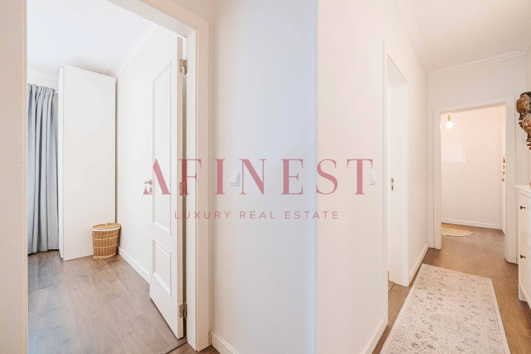 Apartamento T2 para Venda em Carcavelos e Parede Foto 36