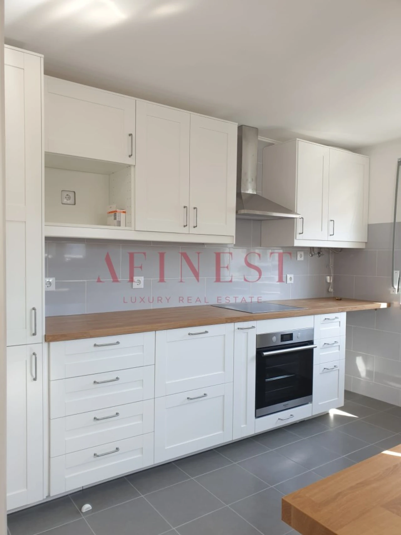 Apartamento T2 para Venda em Carcavelos e Parede Foto 11