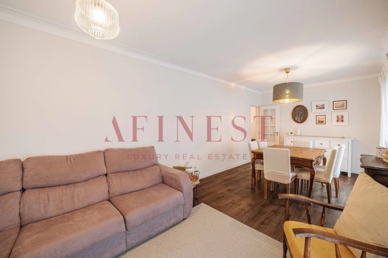 Apartamento T2 para Venda em Carcavelos e Parede Foto 3