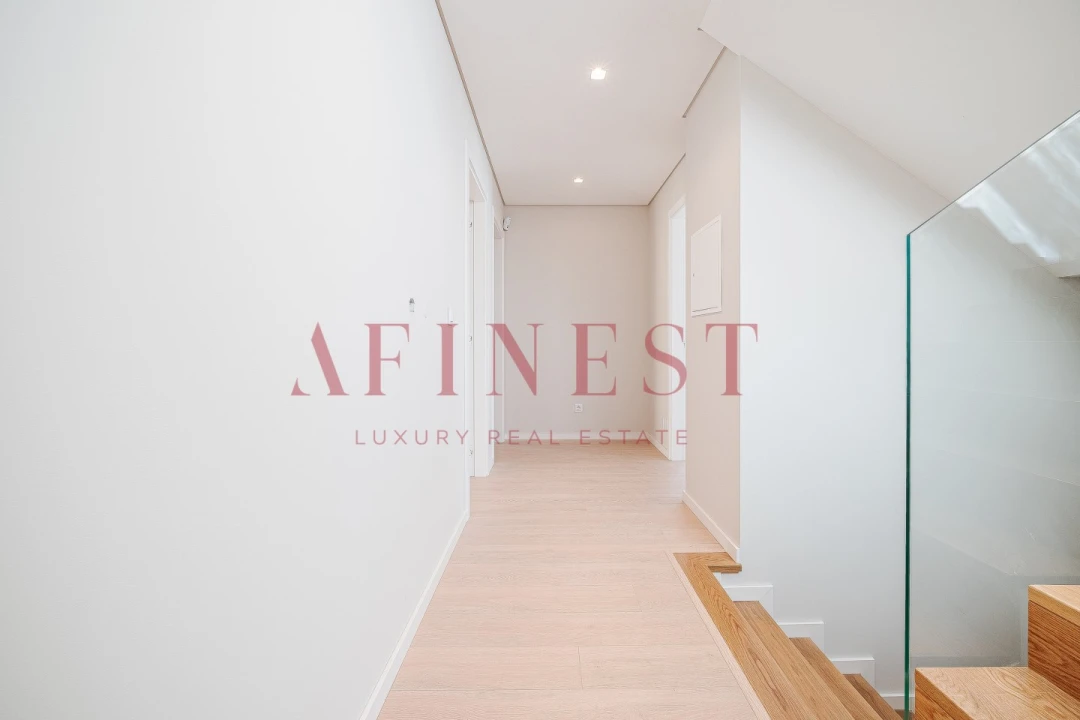 Moradia T4 para Venda em Alcabideche Foto 22