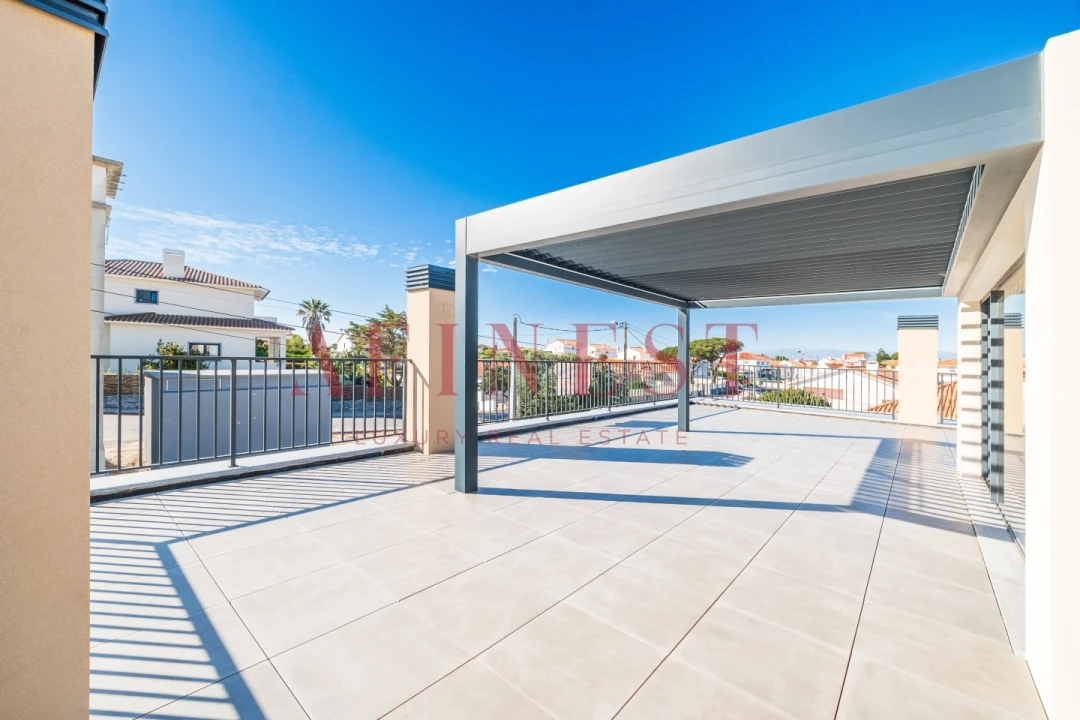 Moradia T4 para Venda em Alcabideche Foto 41