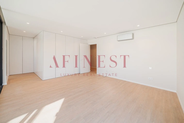 Moradia T4 para Venda em Alcabideche Foto 28