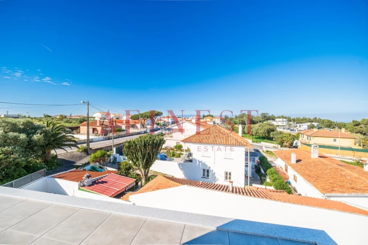 Moradia T4 para Venda em Alcabideche Foto 47