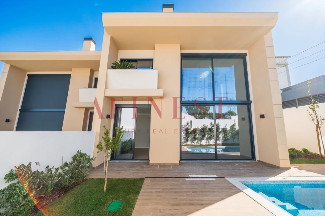 Moradia T4 para Venda em Alcabideche Foto 55