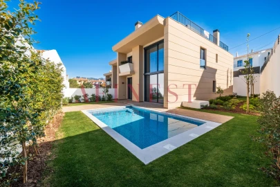 Moradia T4 para Venda em Alcabideche